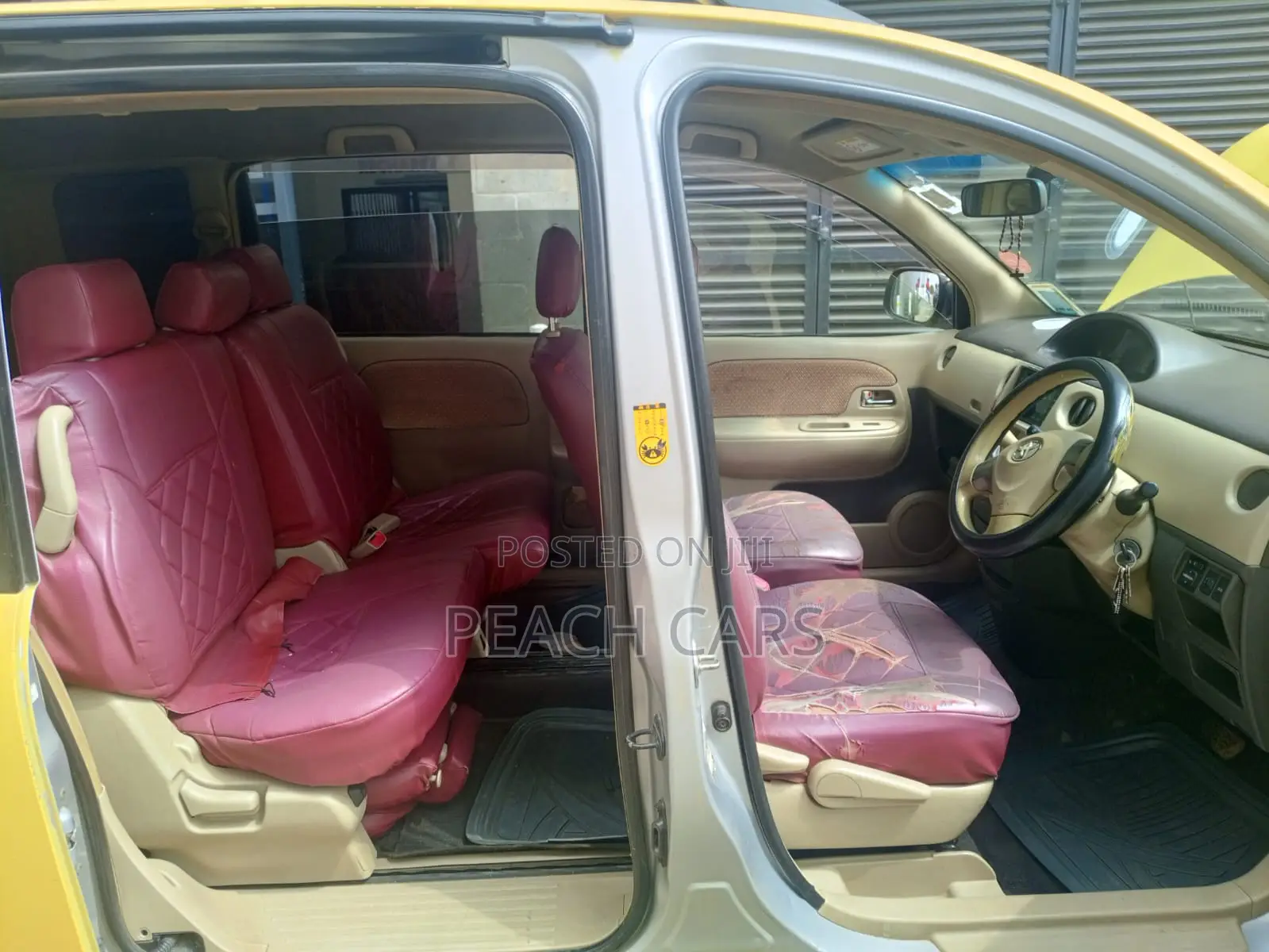 Toyota Sienta 2015 Yellow