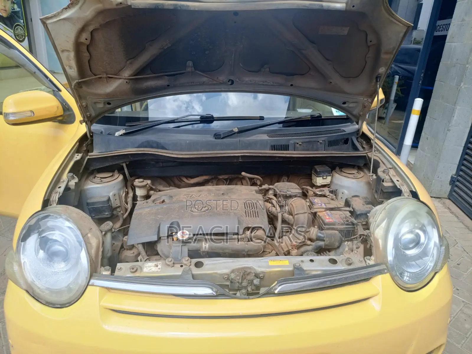 Toyota Sienta 2015 Yellow