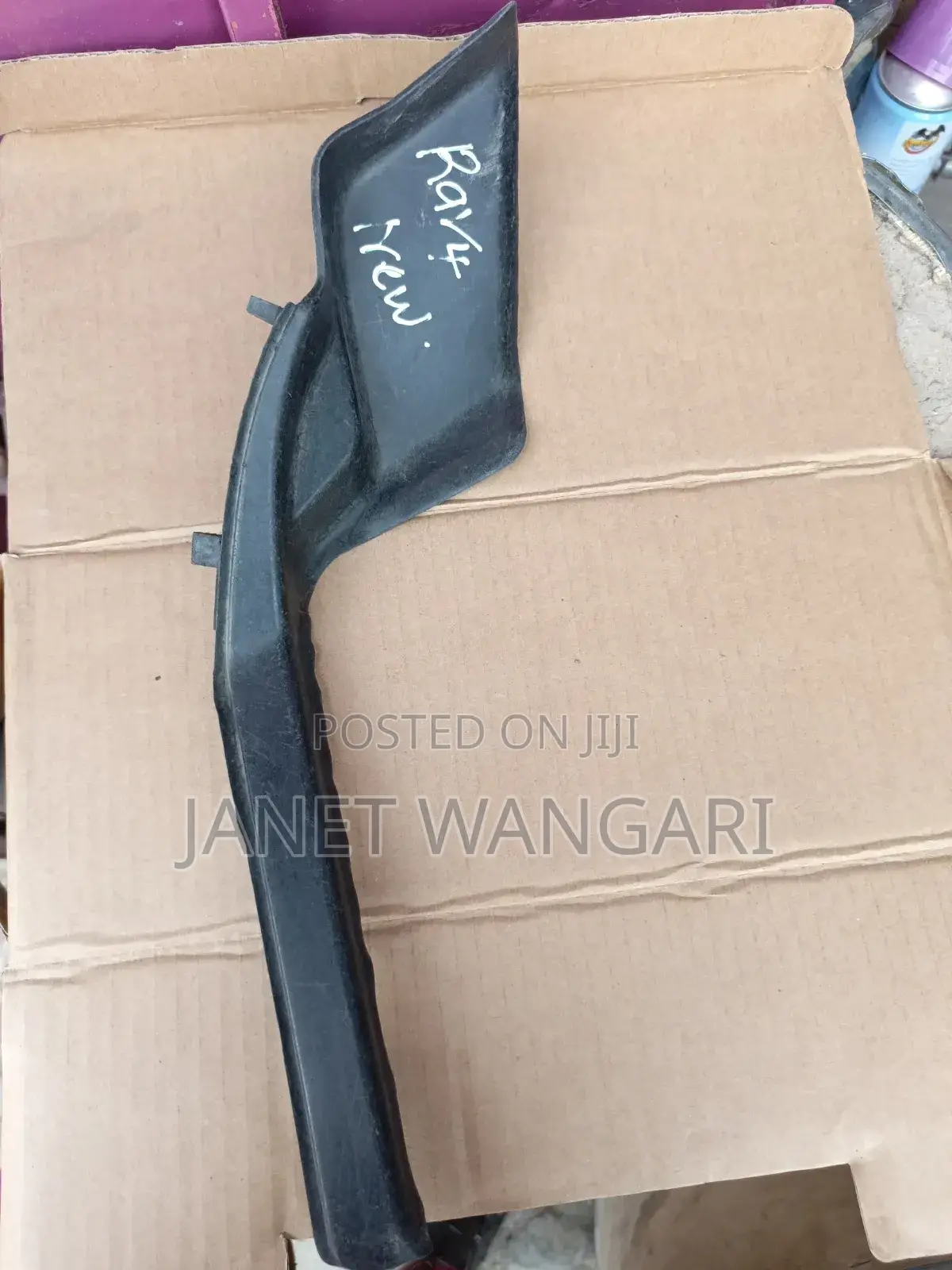 Windscreen Finisher/ Mirror Rubber Rav4 2018