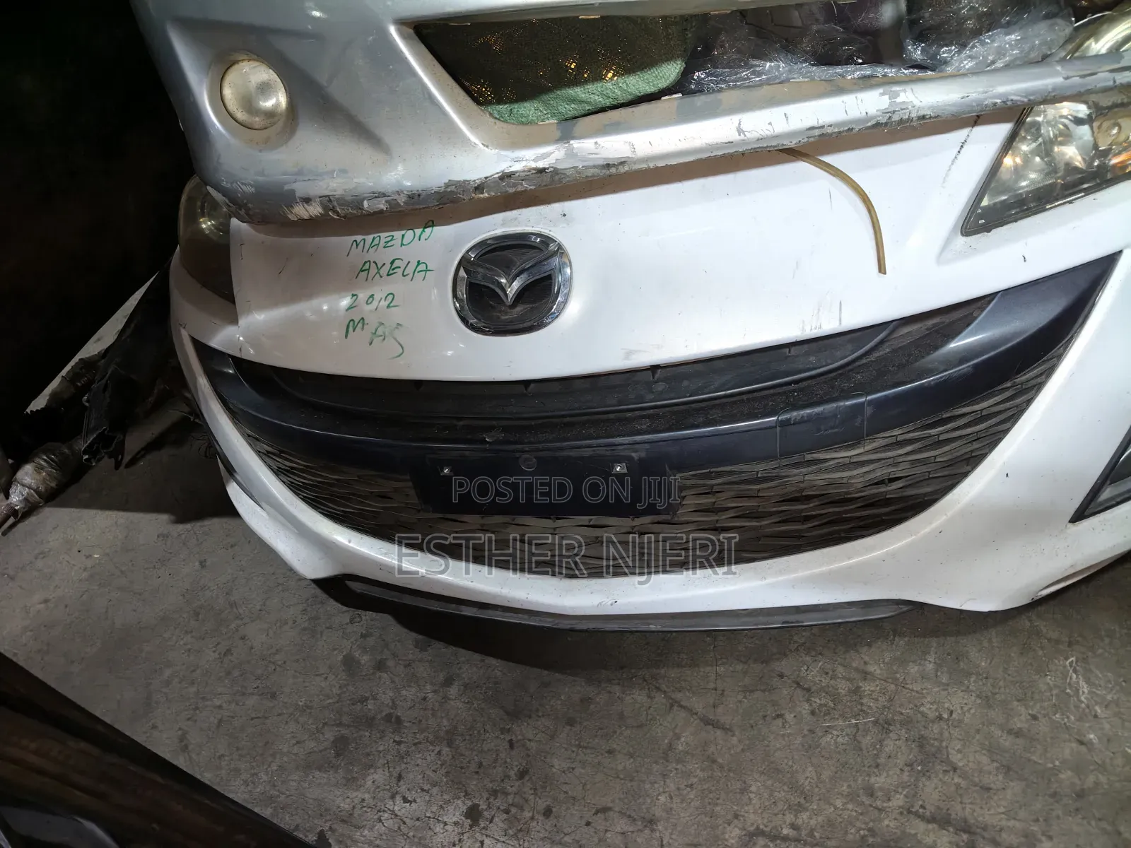 Mazda Axela 2012 Nosecut