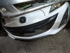 Mazda Axela 2012 Nosecut
