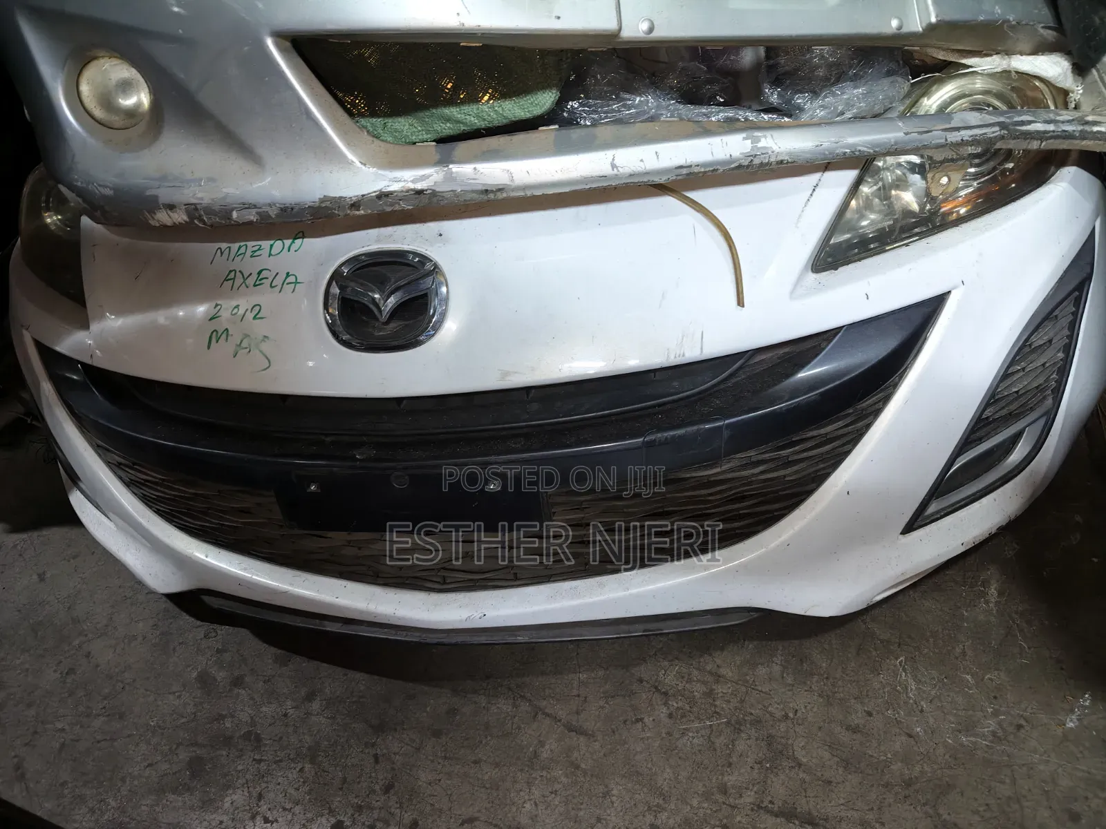 Mazda Axela 2012 Nosecut