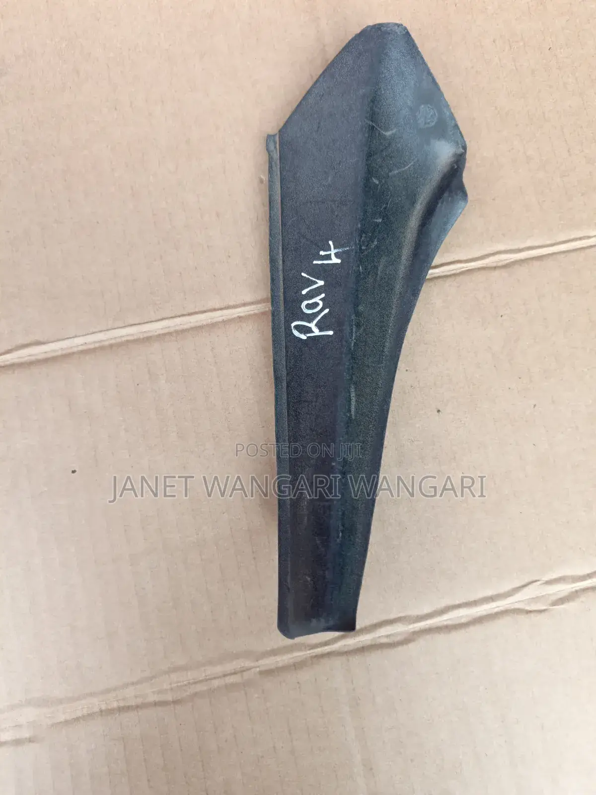 Windscreen Finisher/ Mirror Rubber Rav4 2015