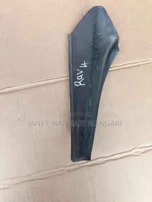 Windscreen Finisher/ Mirror Rubber Rav4 2015