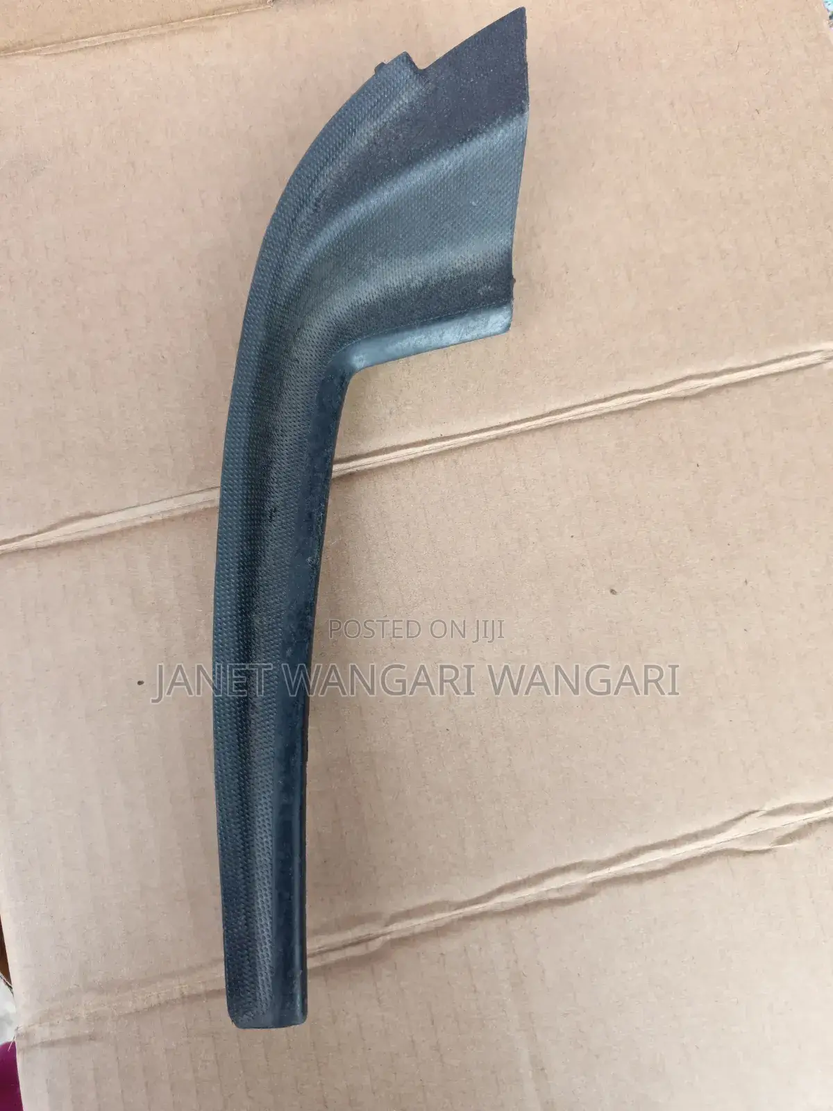 Windscreen Finisher/ Mirror Rubber Passo Sette