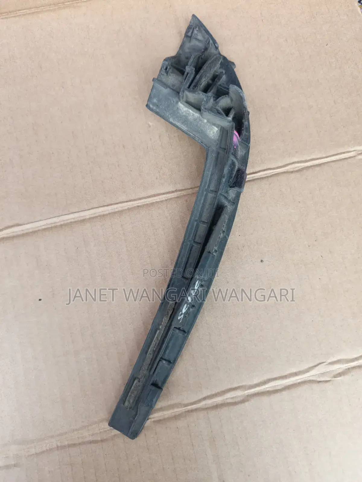 Windscreen Finisher/ Mirror Rubber Passo Sette