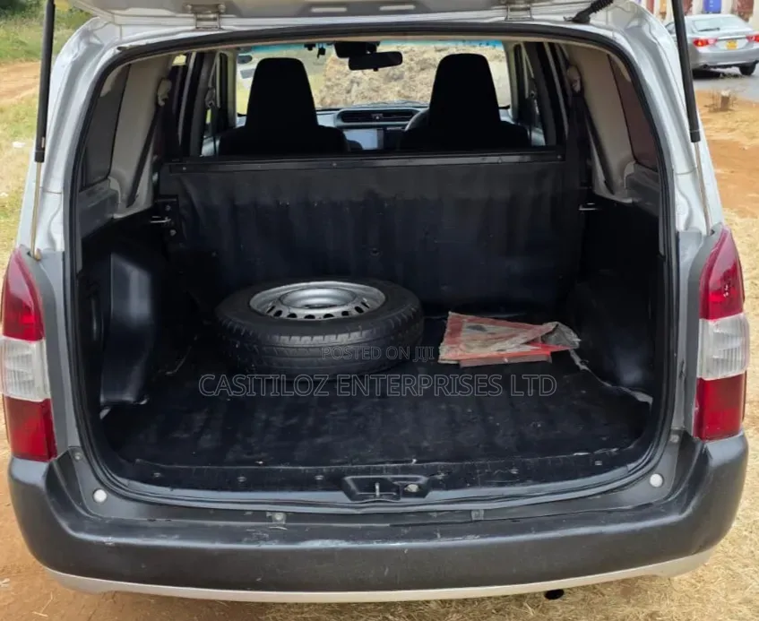 Toyota Probox 2016 Silver