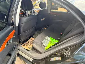 Mercedes-Benz E250 2008 Black