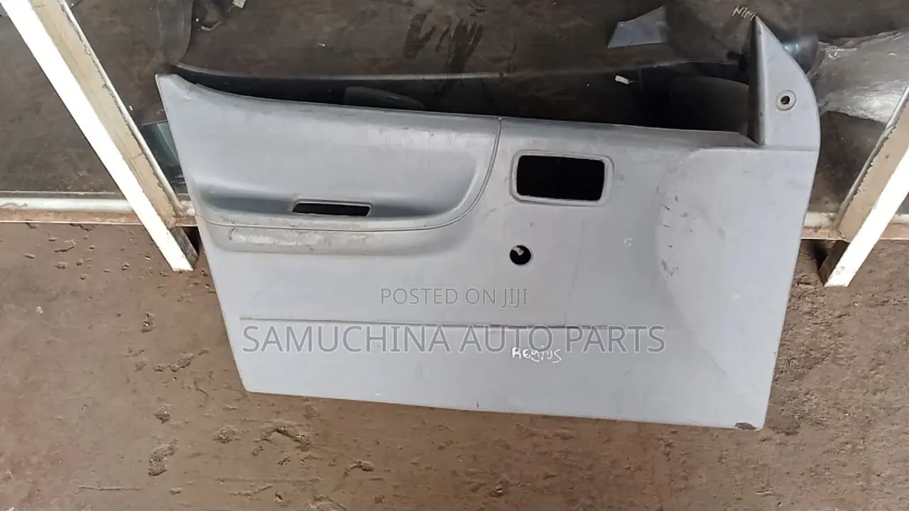 Inner Door Cover Toyota Regius Front Left