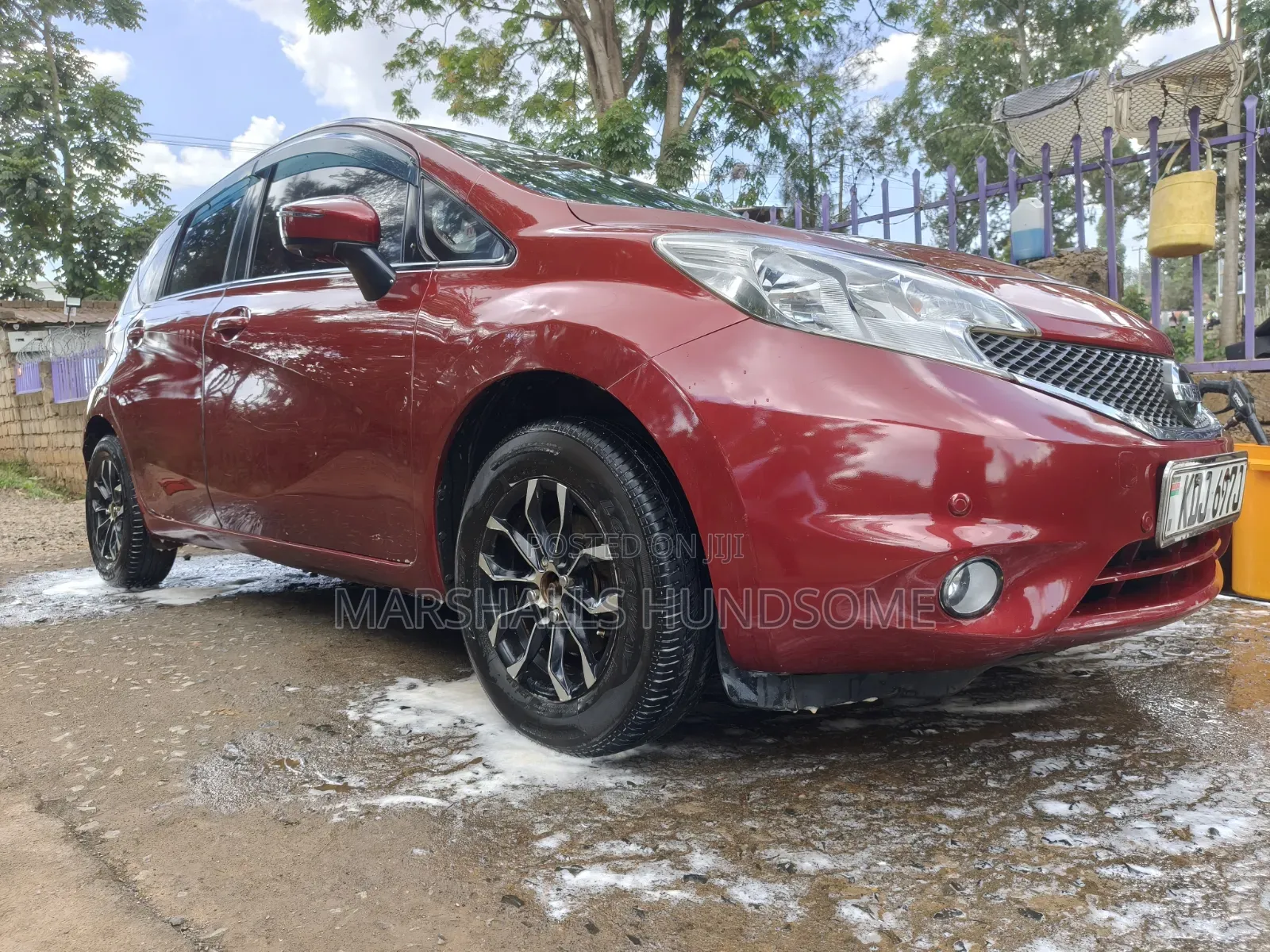 Nissan Note 2015 Maroon