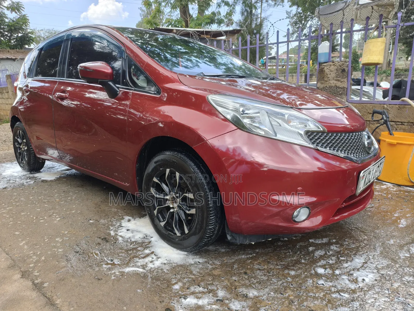 Nissan Note 2015 Maroon