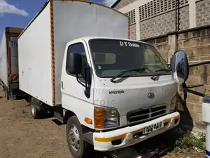 Hyundai HD65 2018 Local White | Company Maintained