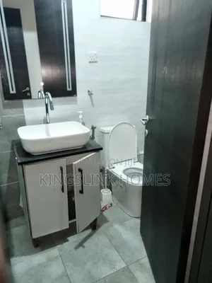 3bdrm Apartment in South C for rent