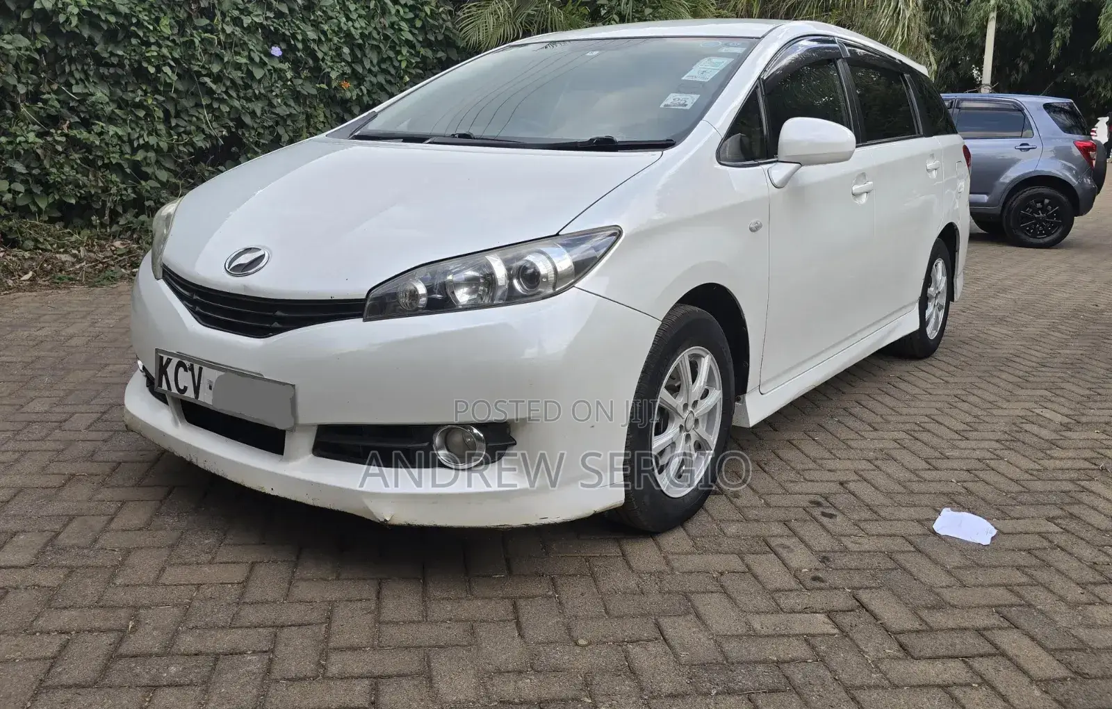 Toyota Wish 2012 White