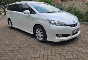 Toyota Wish 2012 White