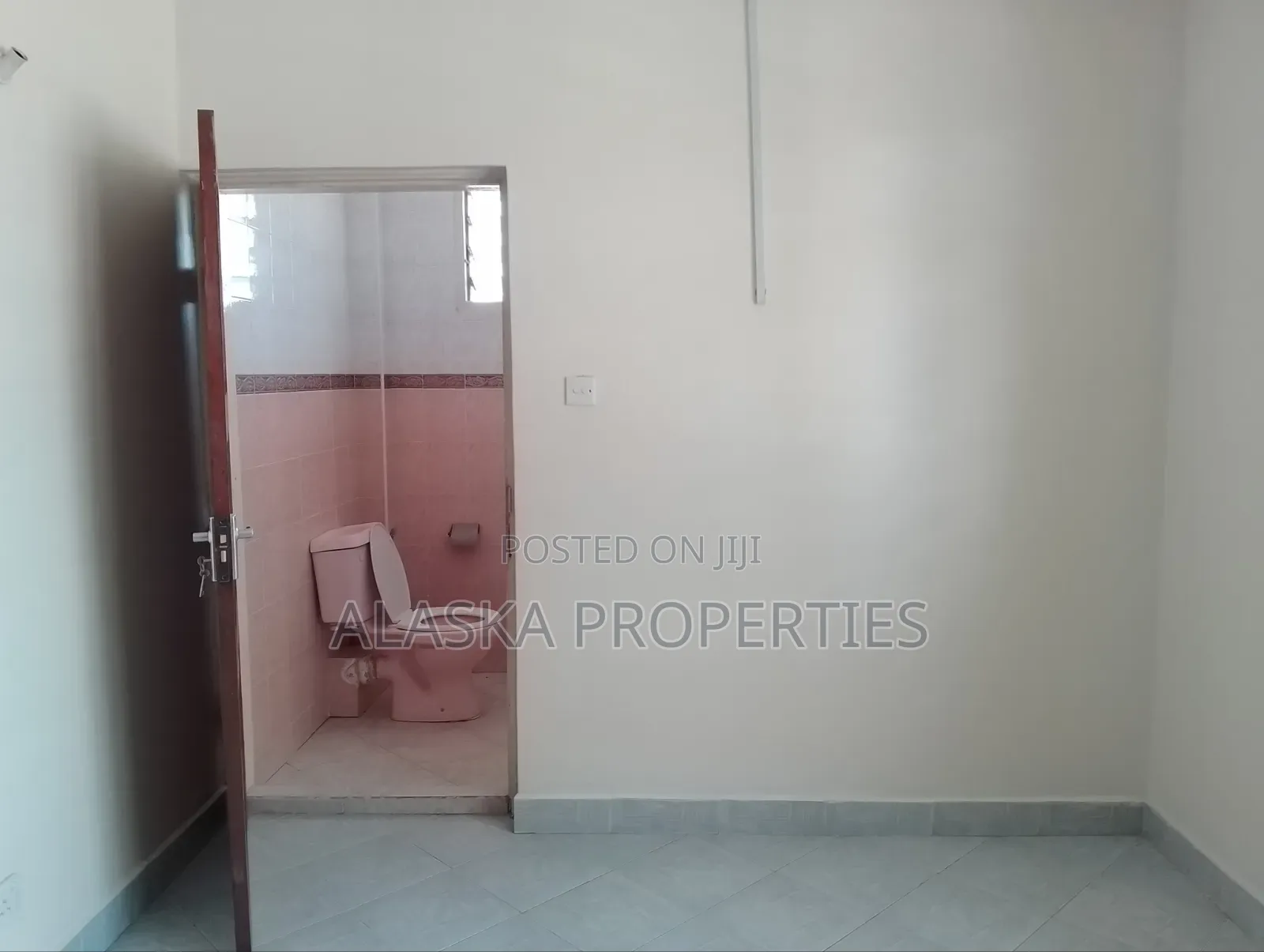 4bdrm Mansion in Beach Road Estate, Nyali Mkomani for rent
