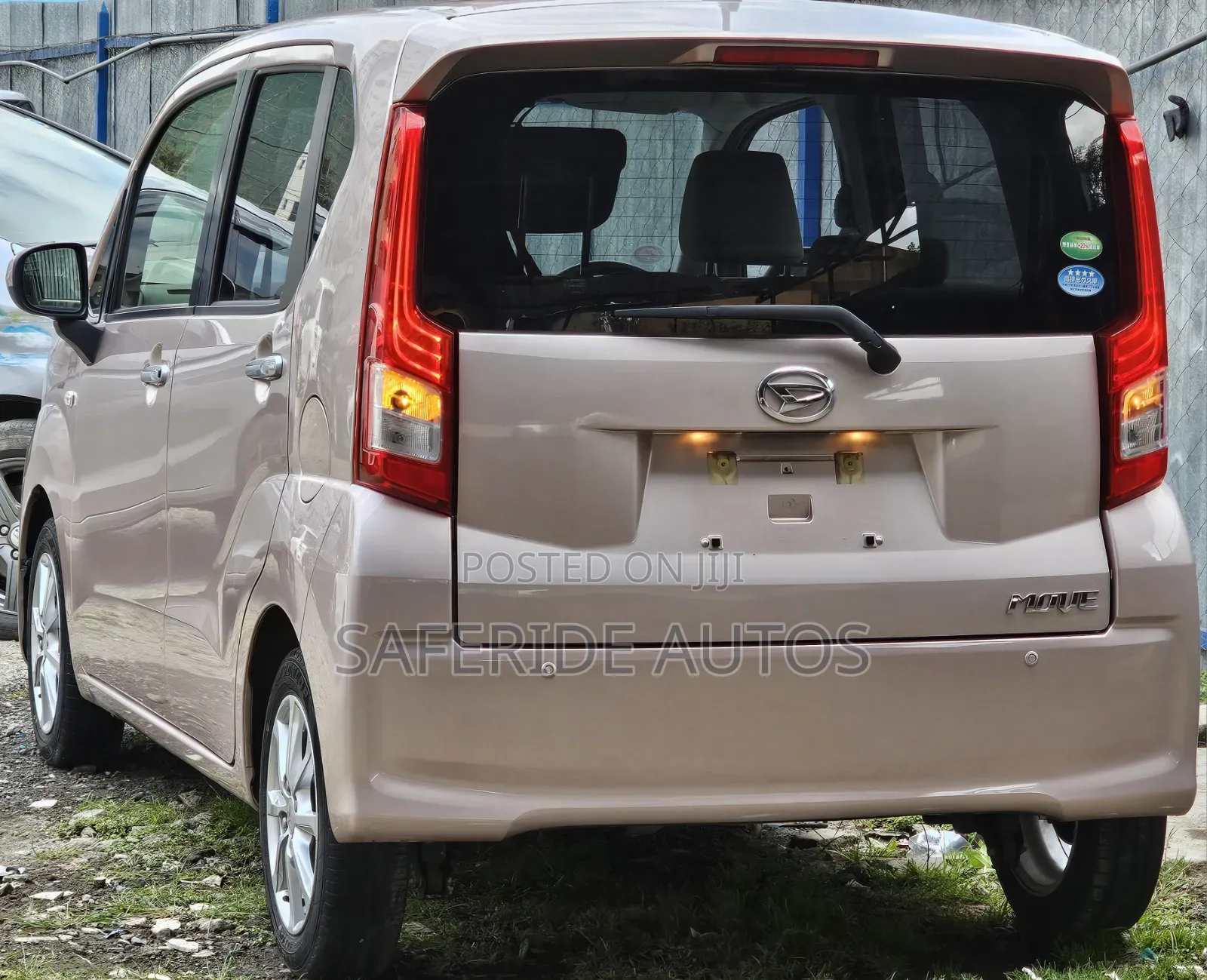 Daihatsu Move 2019 Gold