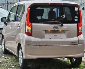 Daihatsu Move 2019 Gold