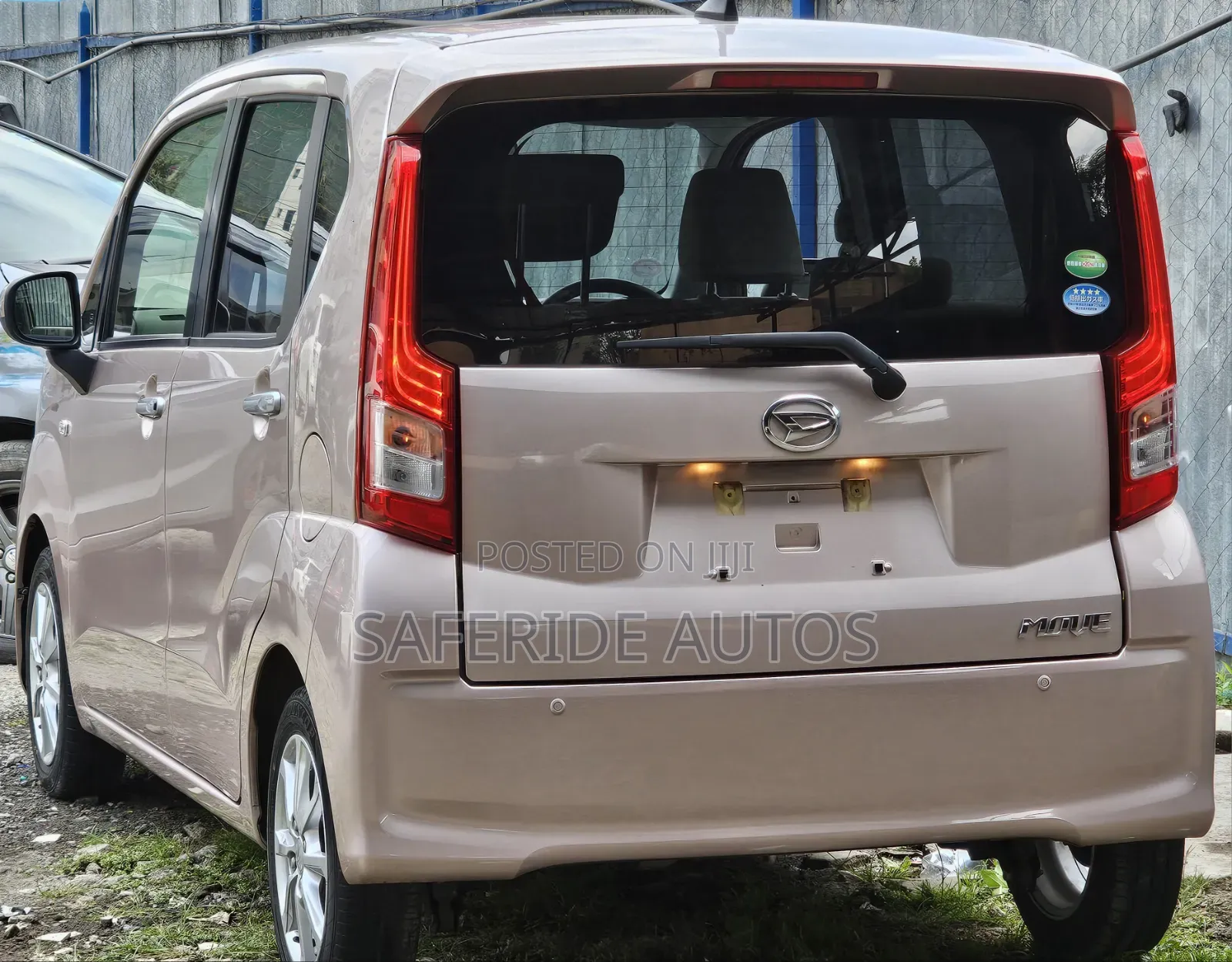 Daihatsu Move 2019 Gold