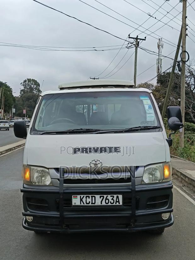 Toyota HiAce 2009 White - thumbnail 3