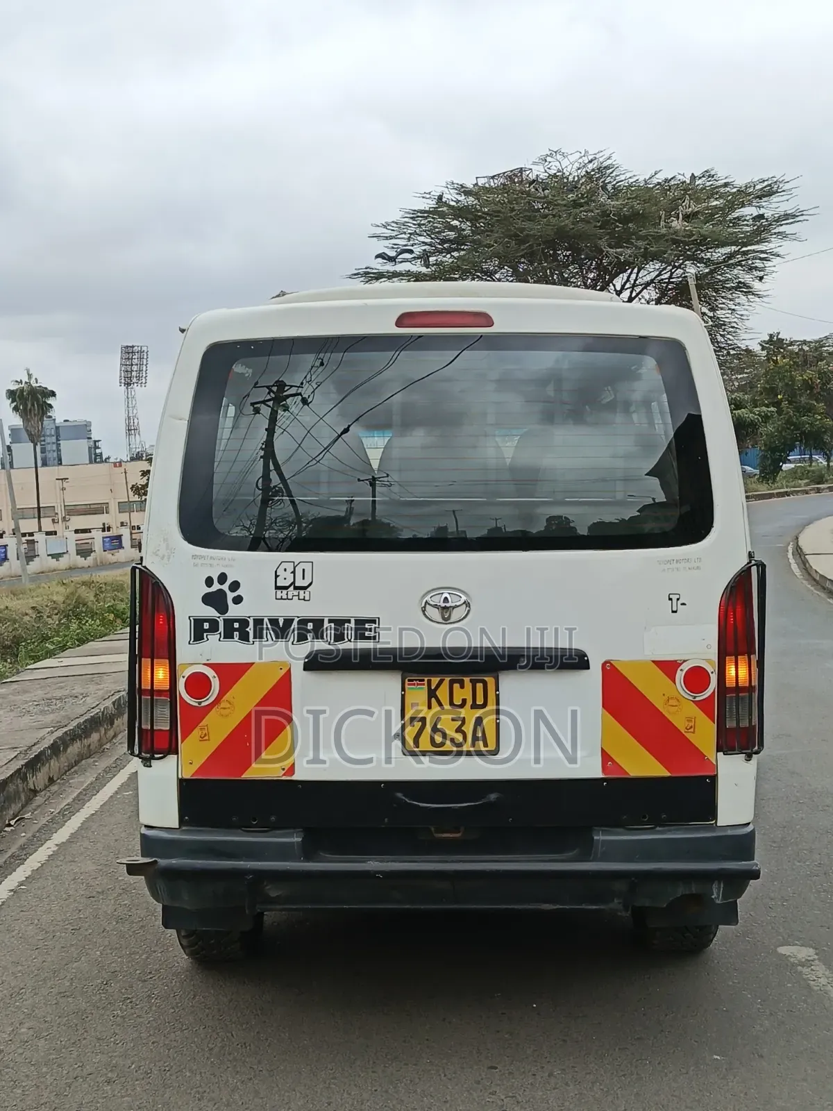 Toyota HiAce 2009 White