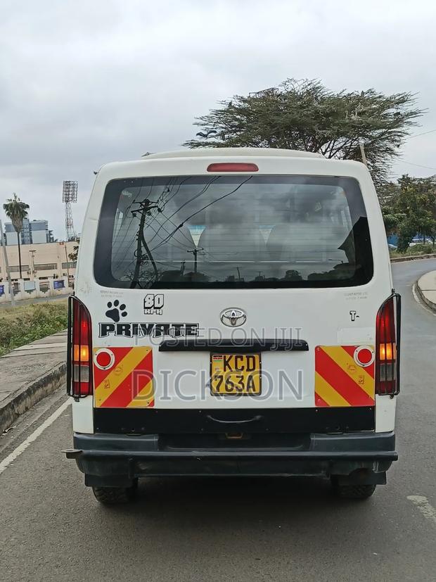 Toyota HiAce 2009 White - thumbnail 5
