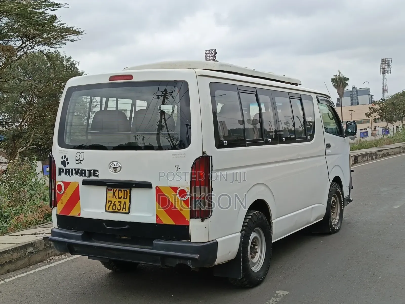 Toyota HiAce 2009 White