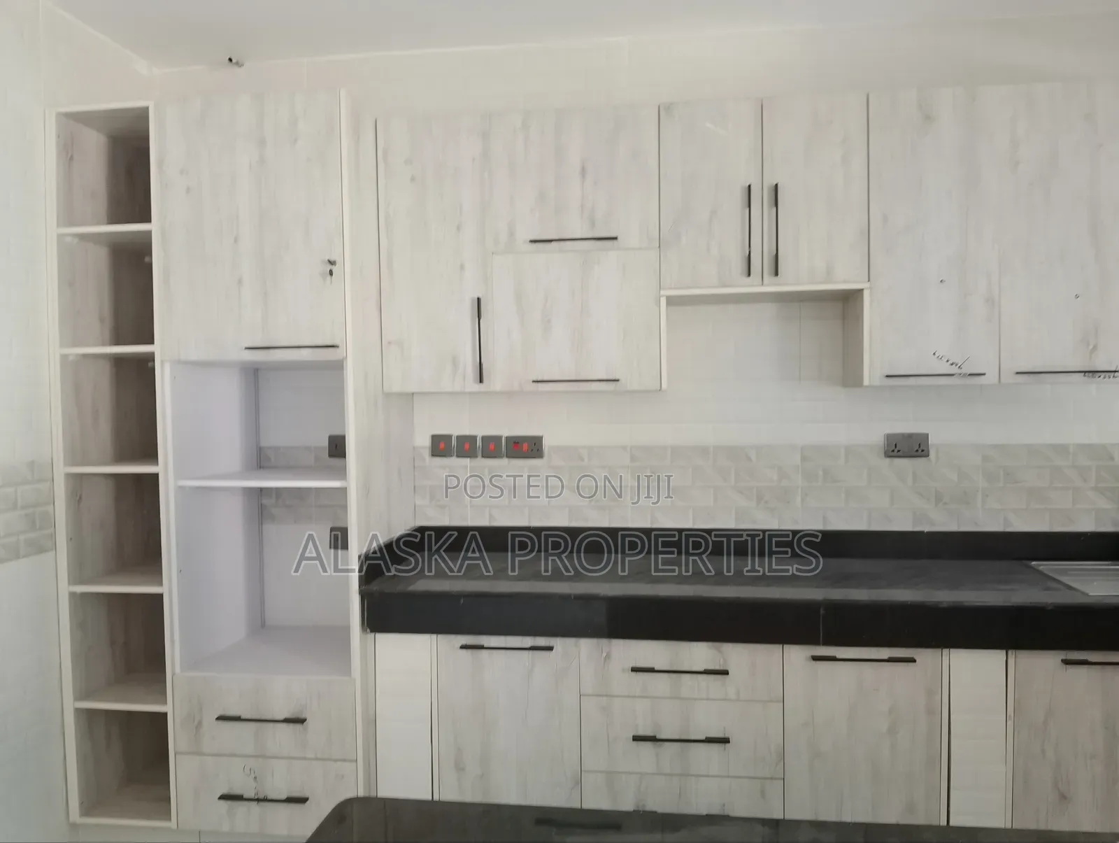 3bdrm Apartment in Nyali Estate for rent