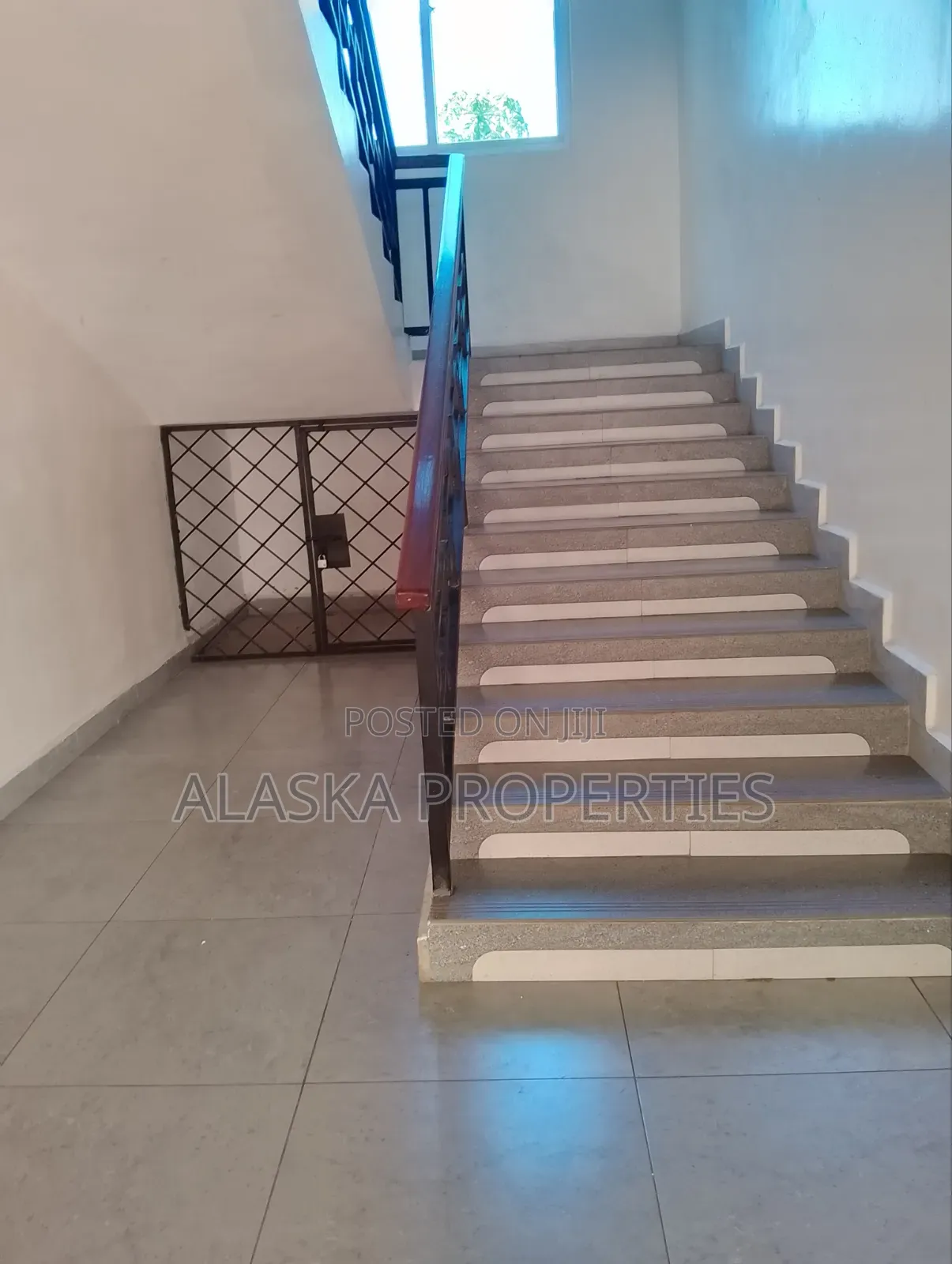 3bdrm Apartment in Nyali Estate for rent