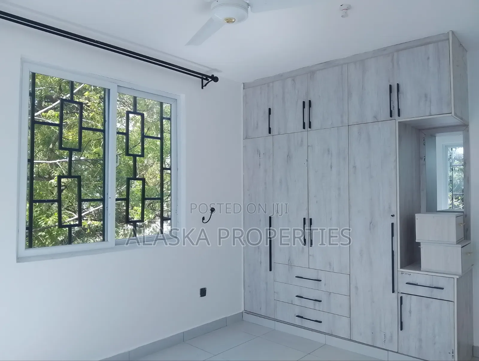 3bdrm Apartment in Nyali Estate for rent