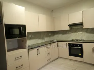 3bdrm Apartment in South C for rent