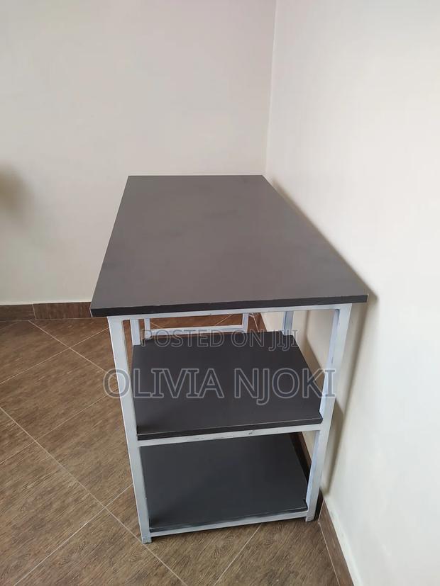 Study Table/Desk - thumbnail 4