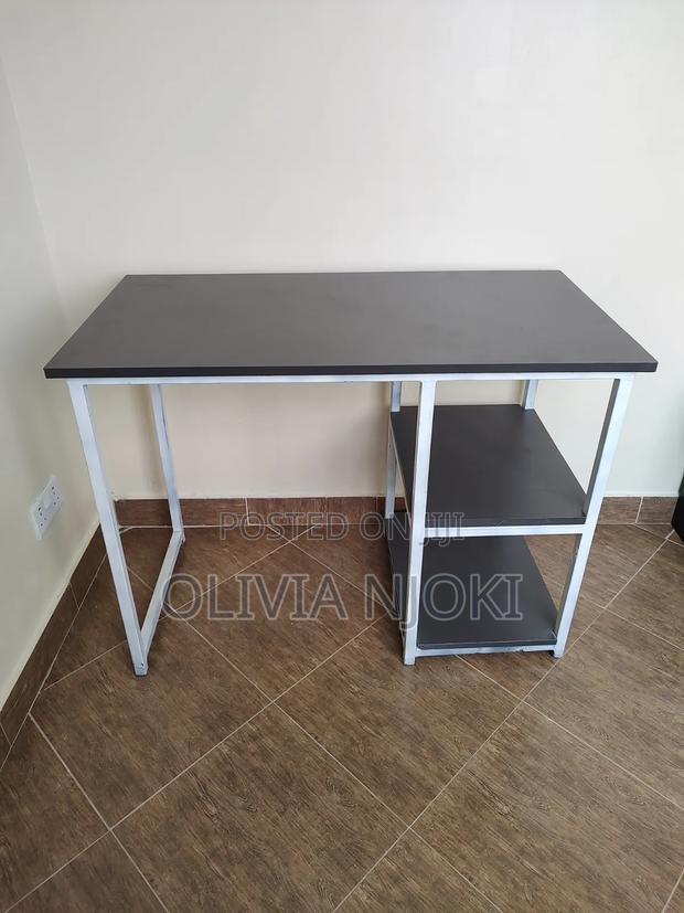 Study Table/Desk - thumbnail 2