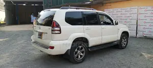 Toyota Land Cruiser 2008 White