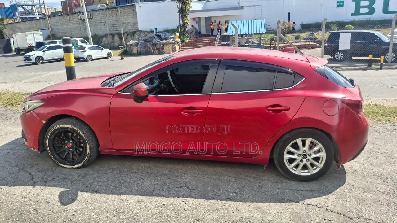 Mazda Axela SV Premium 2014 Red