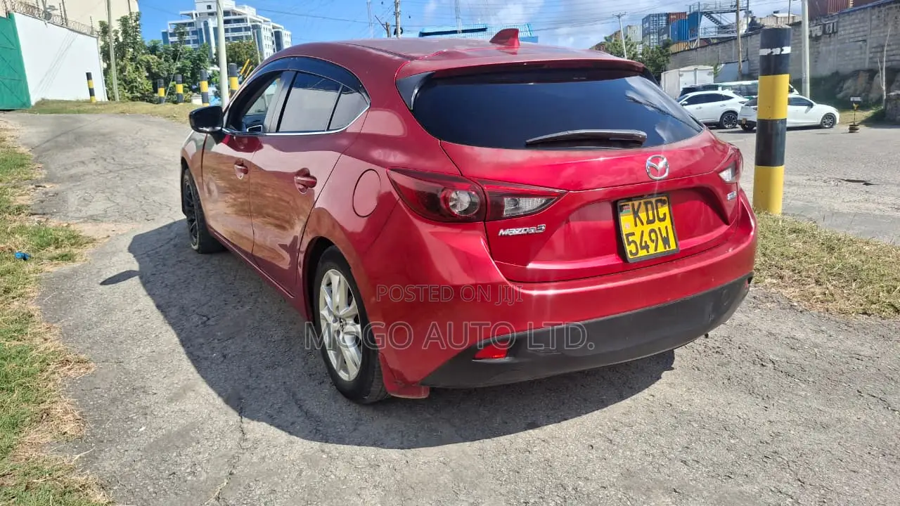Mazda Axela SV Premium 2014 Red