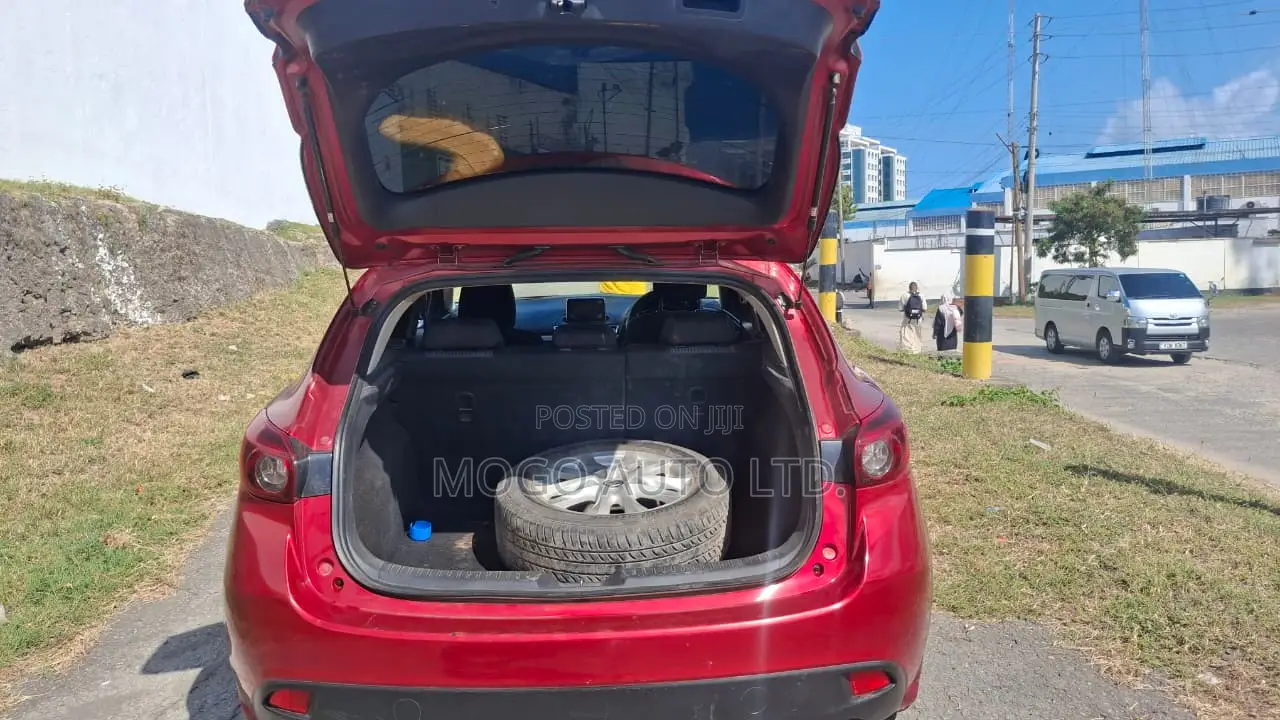Mazda Axela SV Premium 2014 Red