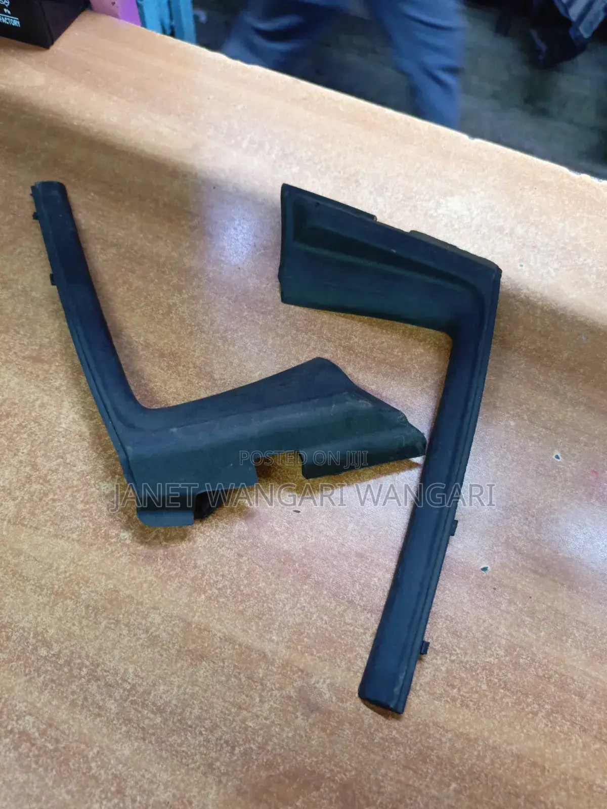 Windscreen Finisher Toyota Vitz 2012 Jewela
