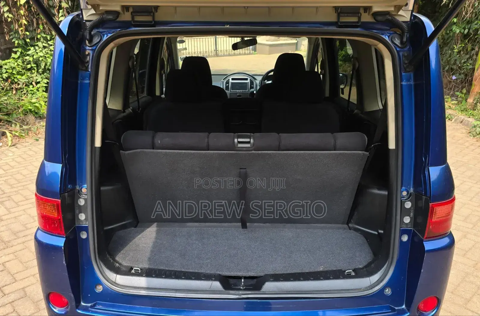 Nissan Lafesta 2011 Blue