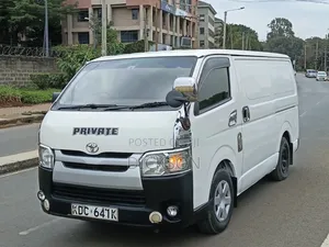 Toyota HiAce 2014 White