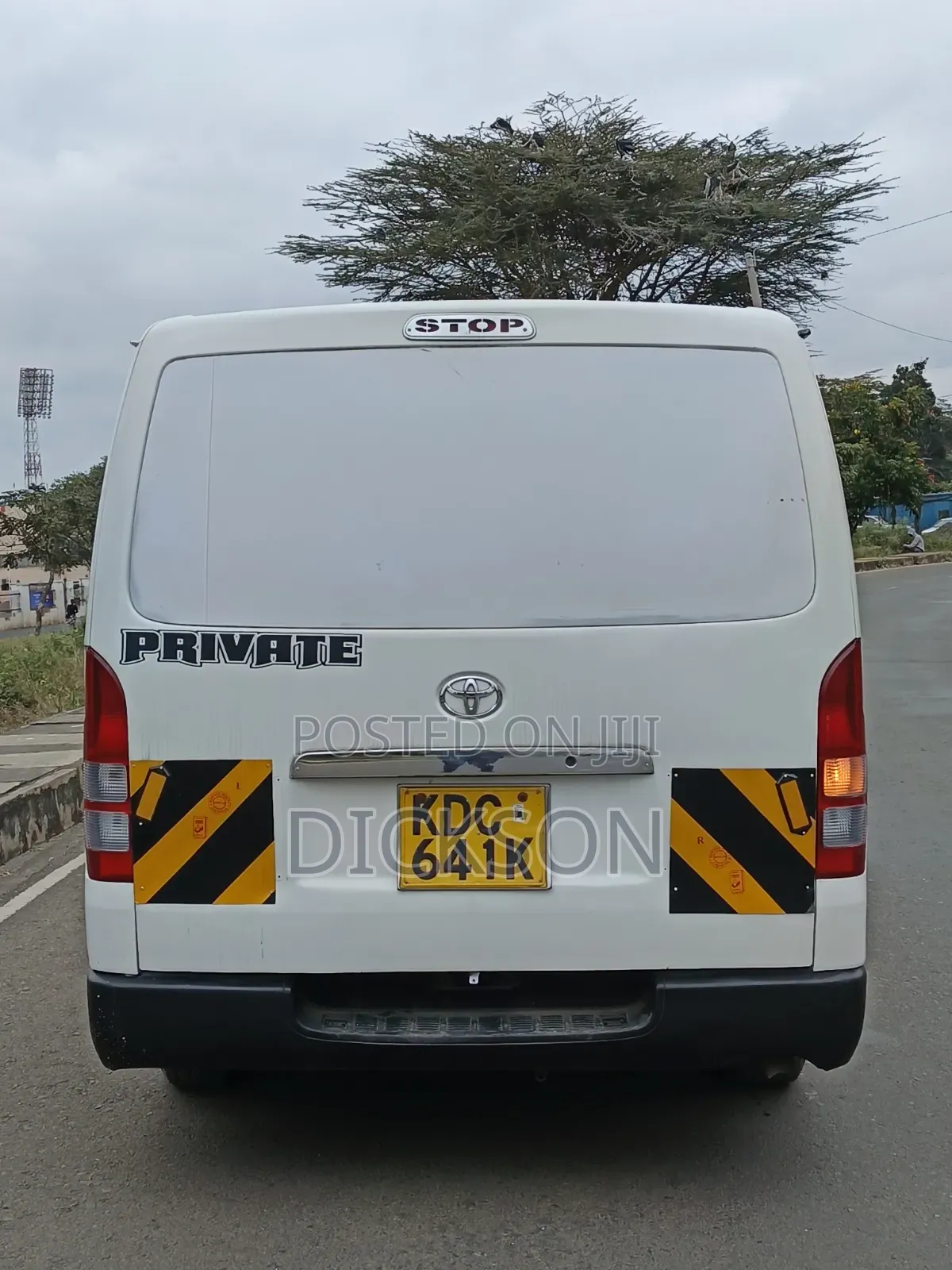 Toyota HiAce 2014 White