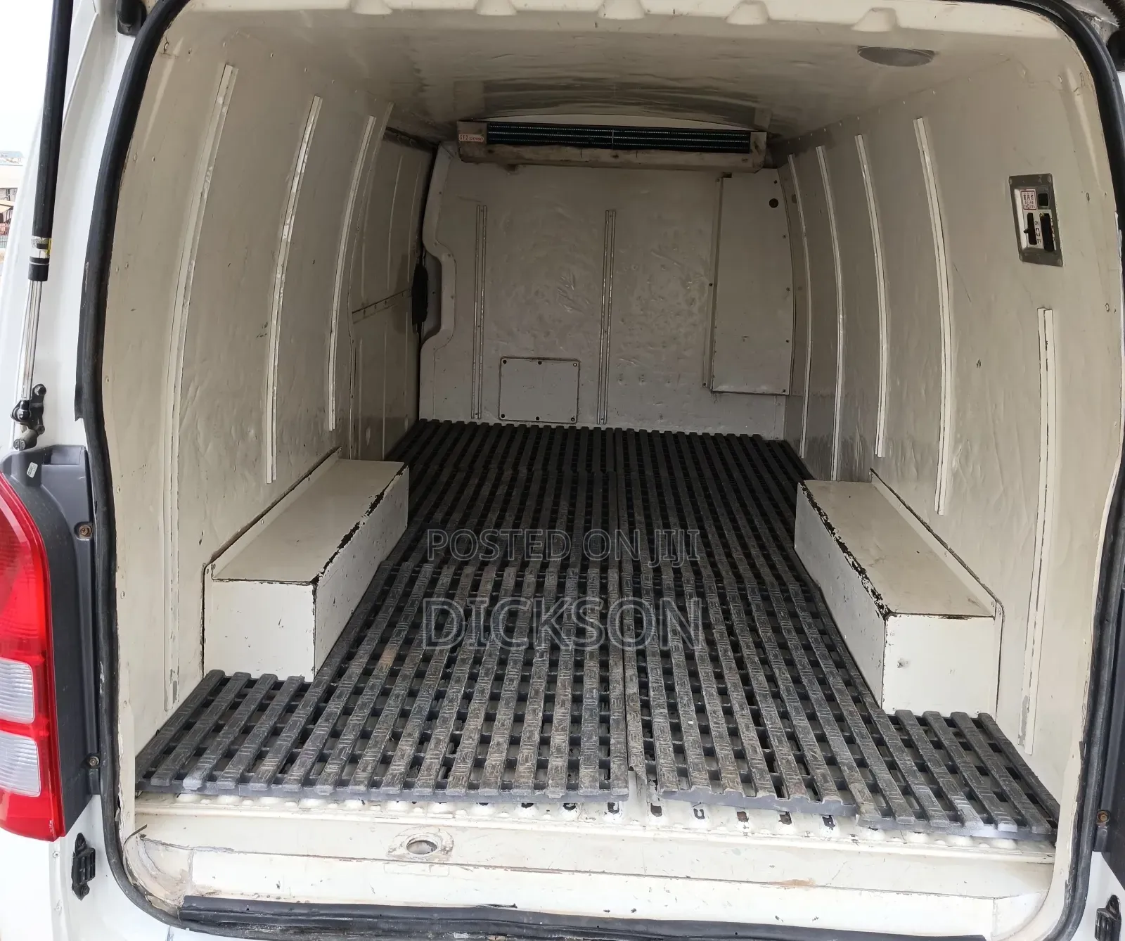 Toyota HiAce 2014 White