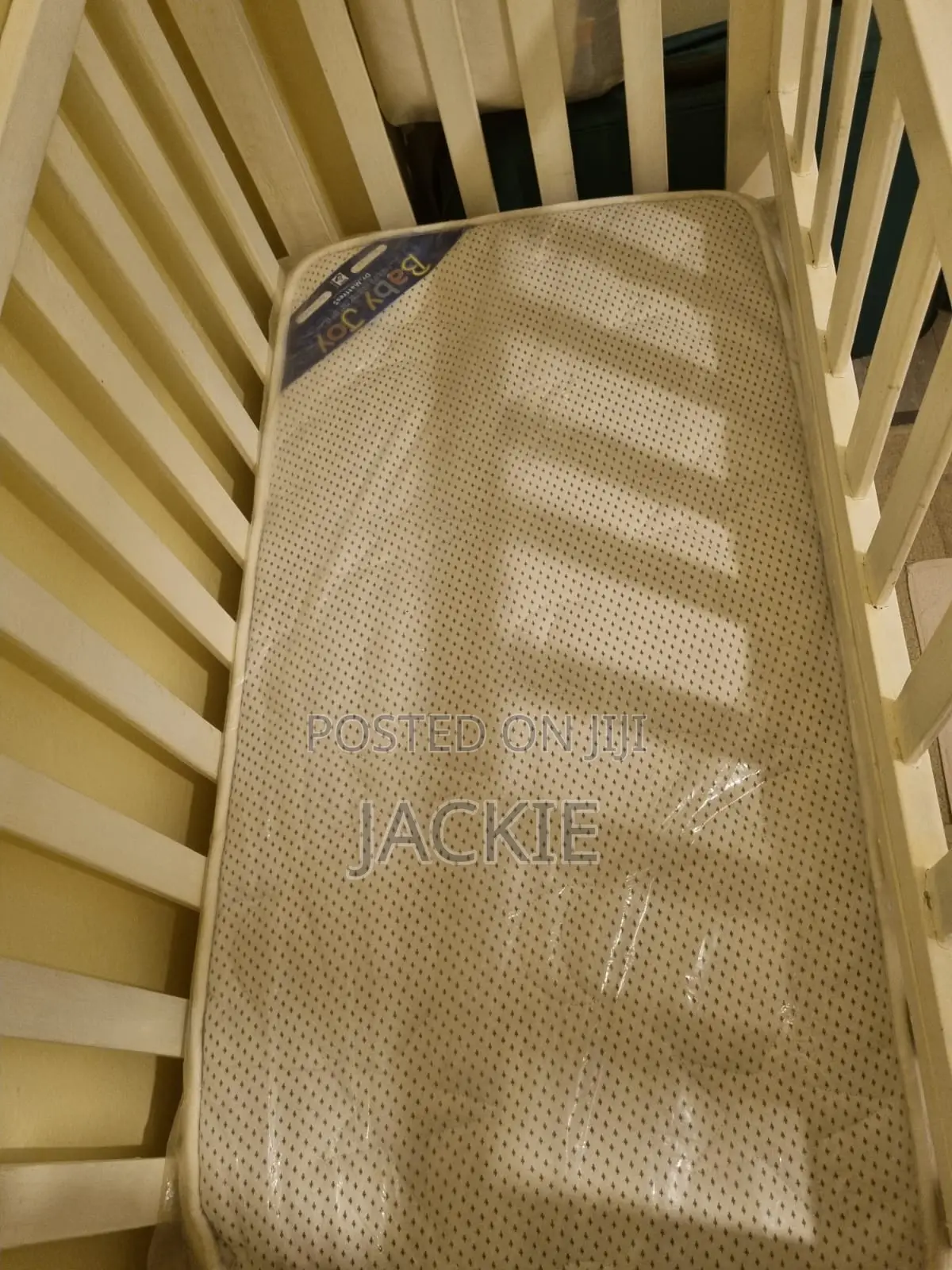 Mahogany Baby Cot With Dr Mattress