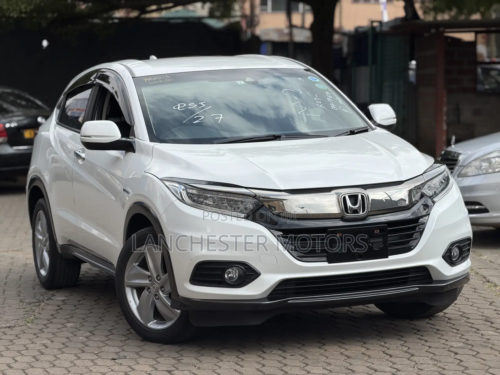Honda Vezel 1.5 Hybrid 2WD 2019 White