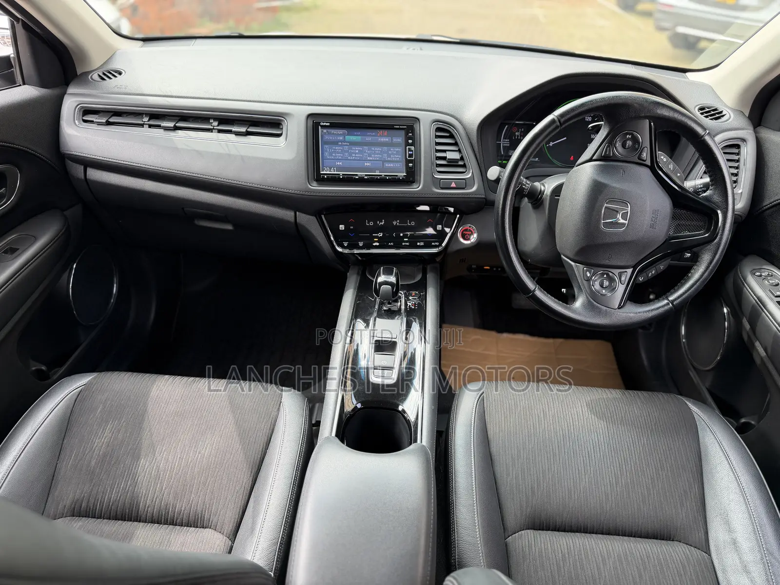 Honda Vezel 1.5 Hybrid 2WD 2019 White