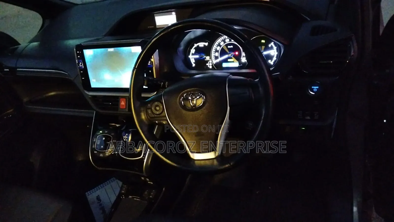 Toyota Esquire 2019 Gray