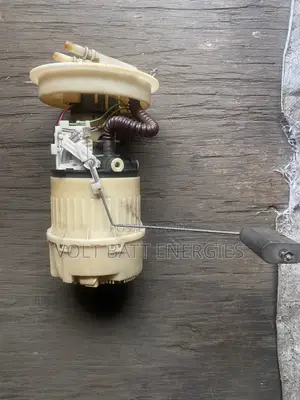 Fuelpump Mazda Axela