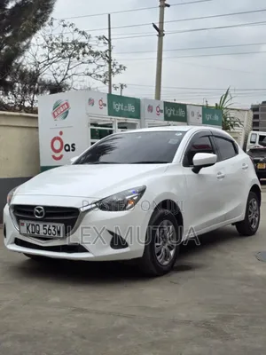 Mazda Demio 2018 White