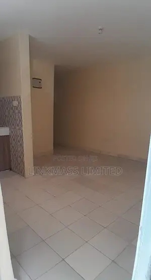 Mini Flat in Gateway Mall Area for rent