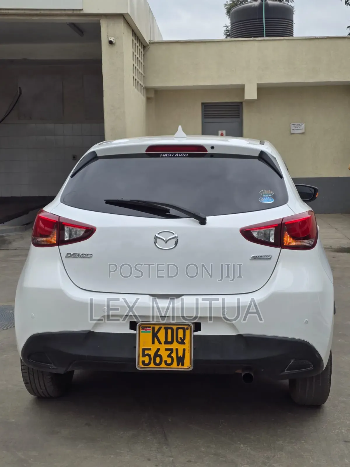 Mazda Demio 2018 White